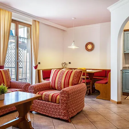 Lory 1 Apartment Canazei